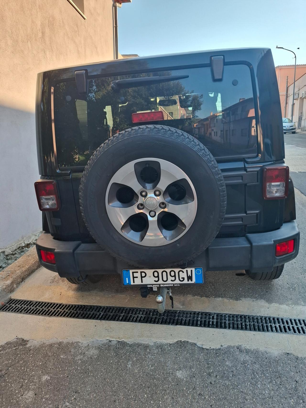 Jeep Wrangler 2.8 CRD DPF Sahara Auto