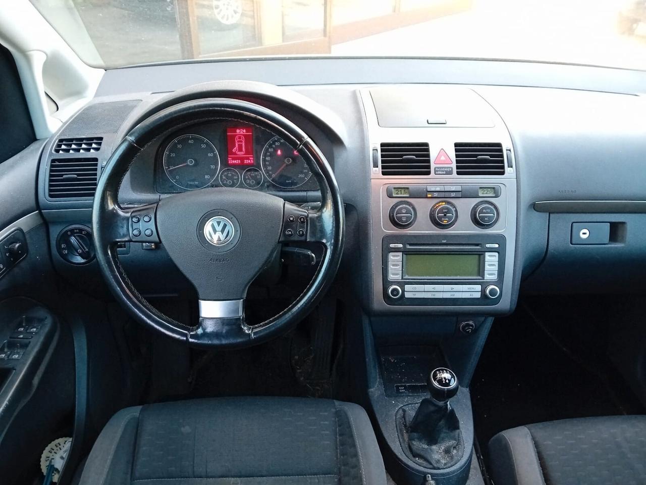 Volkswagen Touran 1.6 Trendline Bifuel G