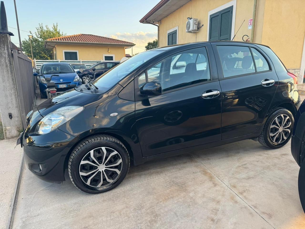 Toyota Yaris 1.3 benzina km 80 mila certificati