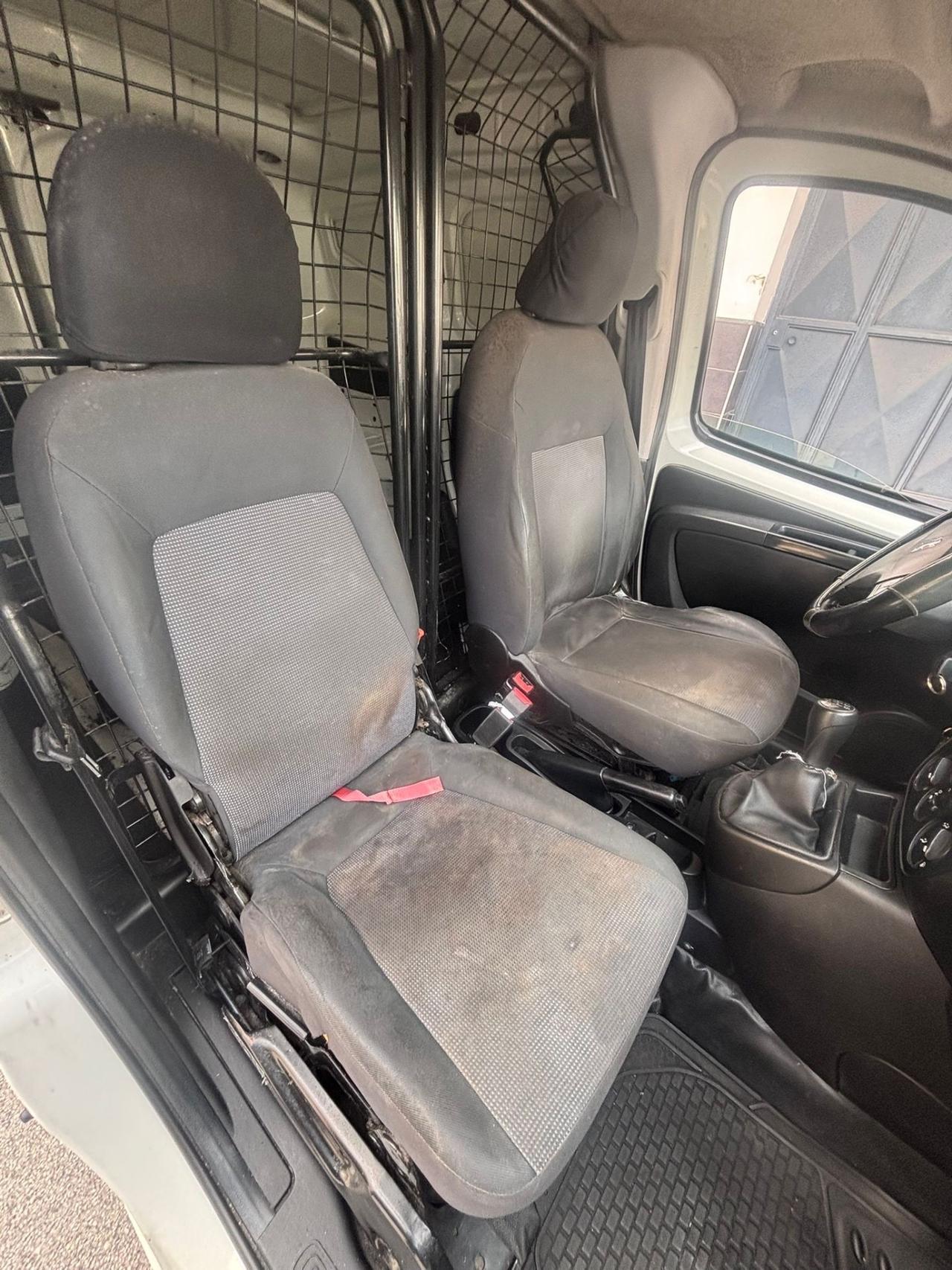 Peugeot Bipper 1.3 HDi 80CV Furgone Pro