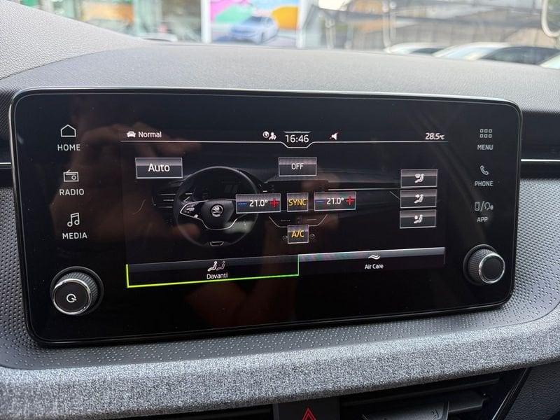Škoda Kamiq BLACK DOTS 1500 150 CV DSG