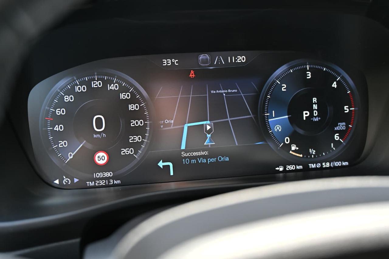 Volvo XC40 D3 Geartronic Momentum Pro