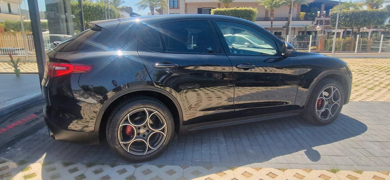 Alfa Romeo Stelvio 2.2 210 CV AT8 Q4 Executive 11/2019 ITALIANA