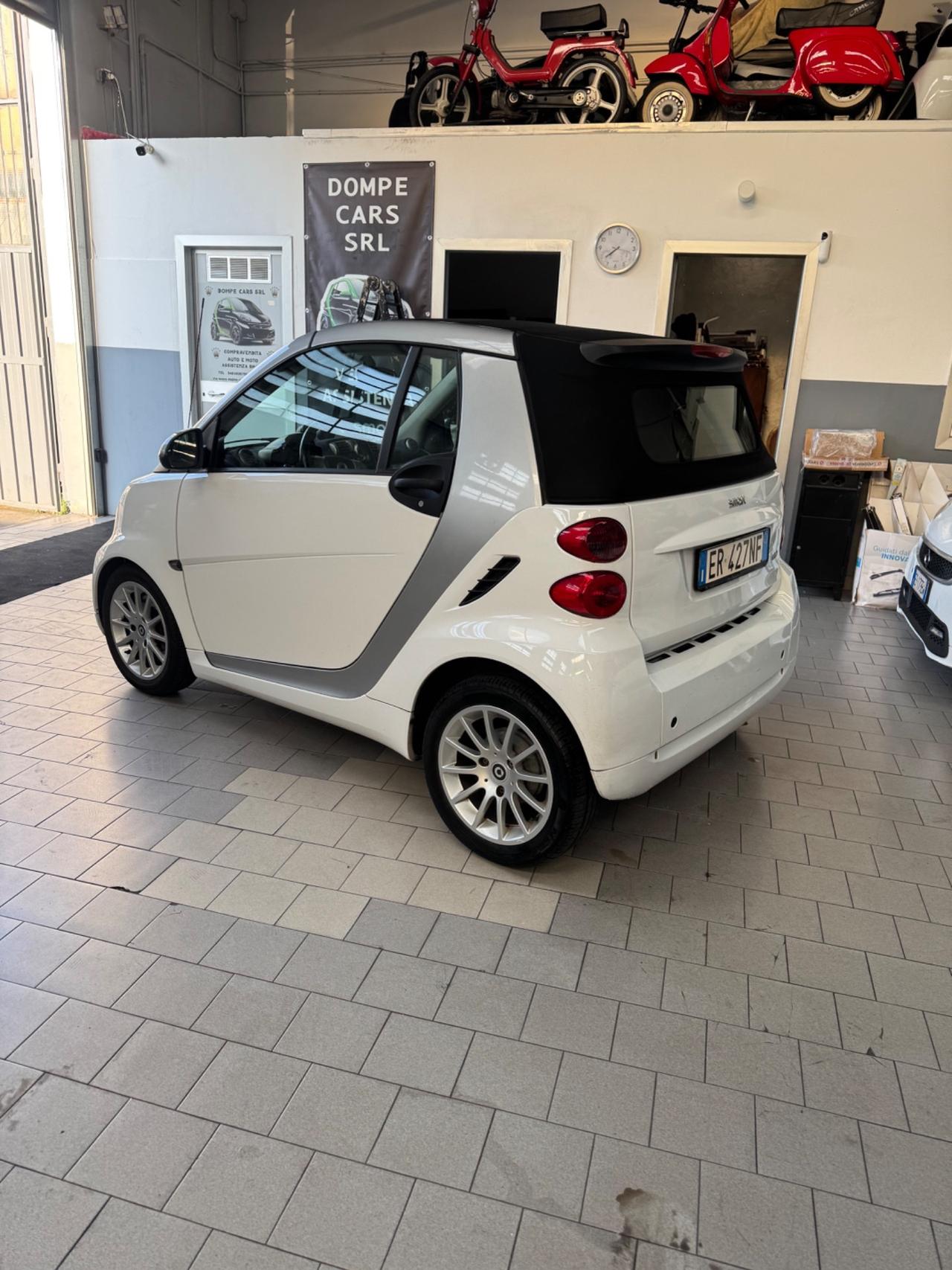 Smart ForTwo 451 benzina 52kw 71cv cabrio cappotta rossa