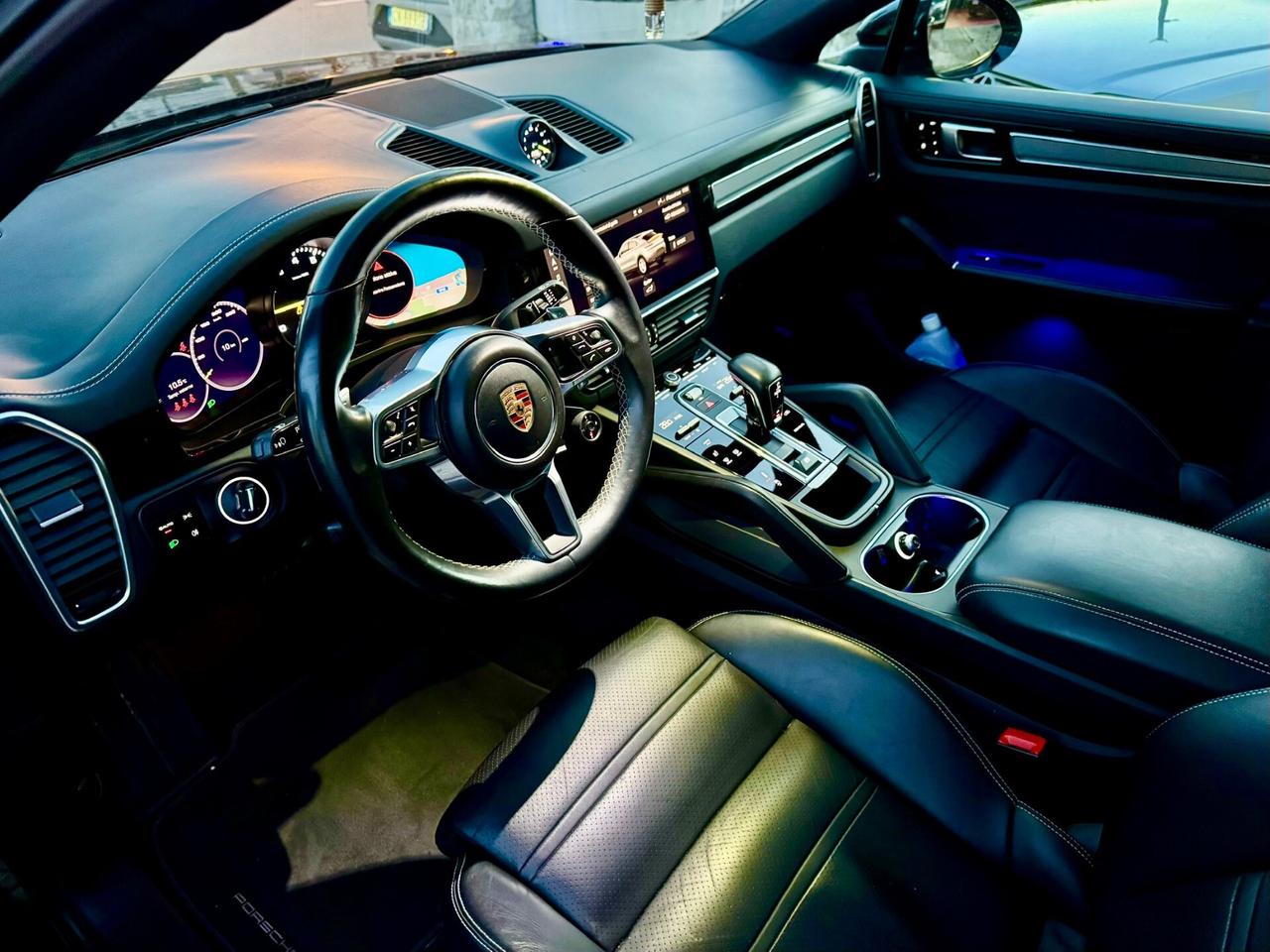 PORSCHE CAYENNE COUPE 3.0 462cv E-HYBRID FULL (PERMUTO)