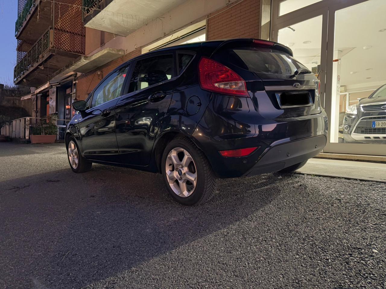 Ford Fiesta 1.2 gpl 12 MESI DI GARANZIA!!!