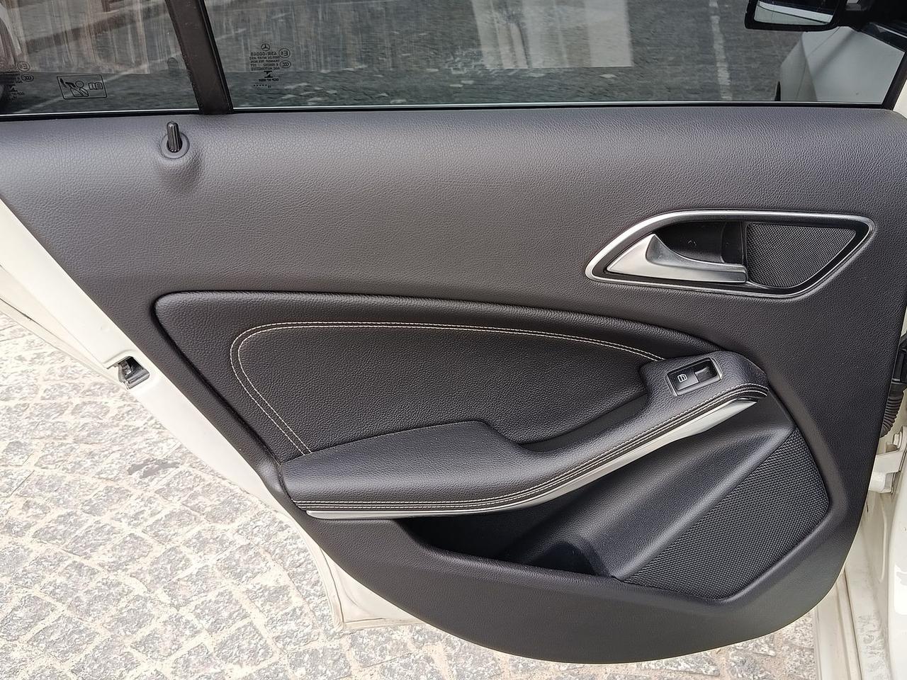 Mercedes-Benz A 180 Night Edition #6499