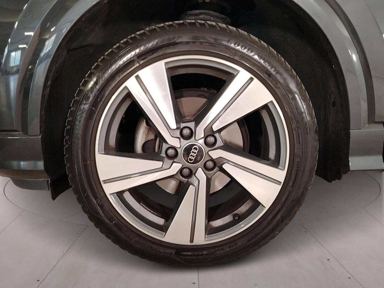 Audi Q2 35 1.5 tfsi Business