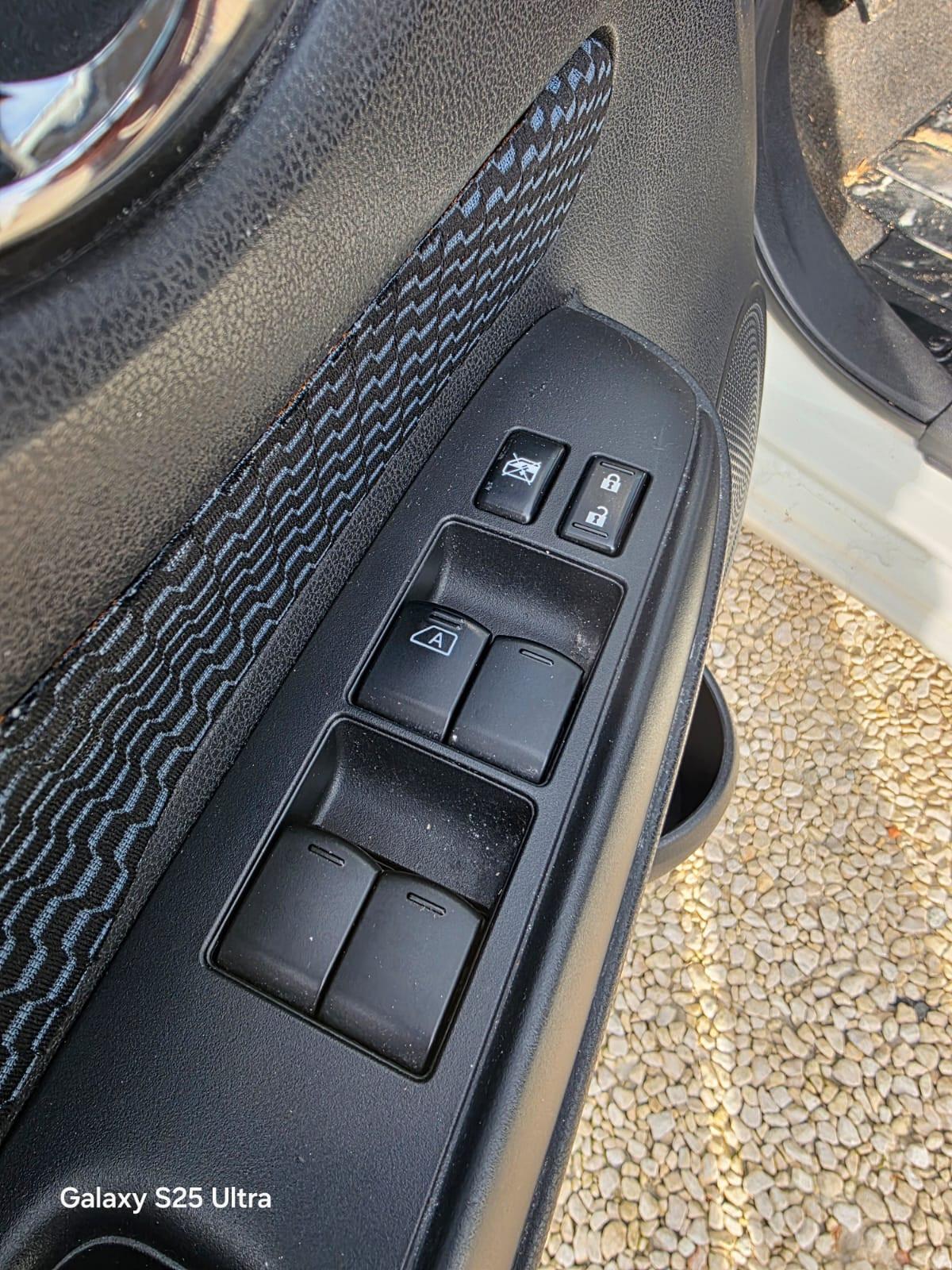 Nissan Note 1.2 12V Tekna 2015 CRONO CASA MADRE