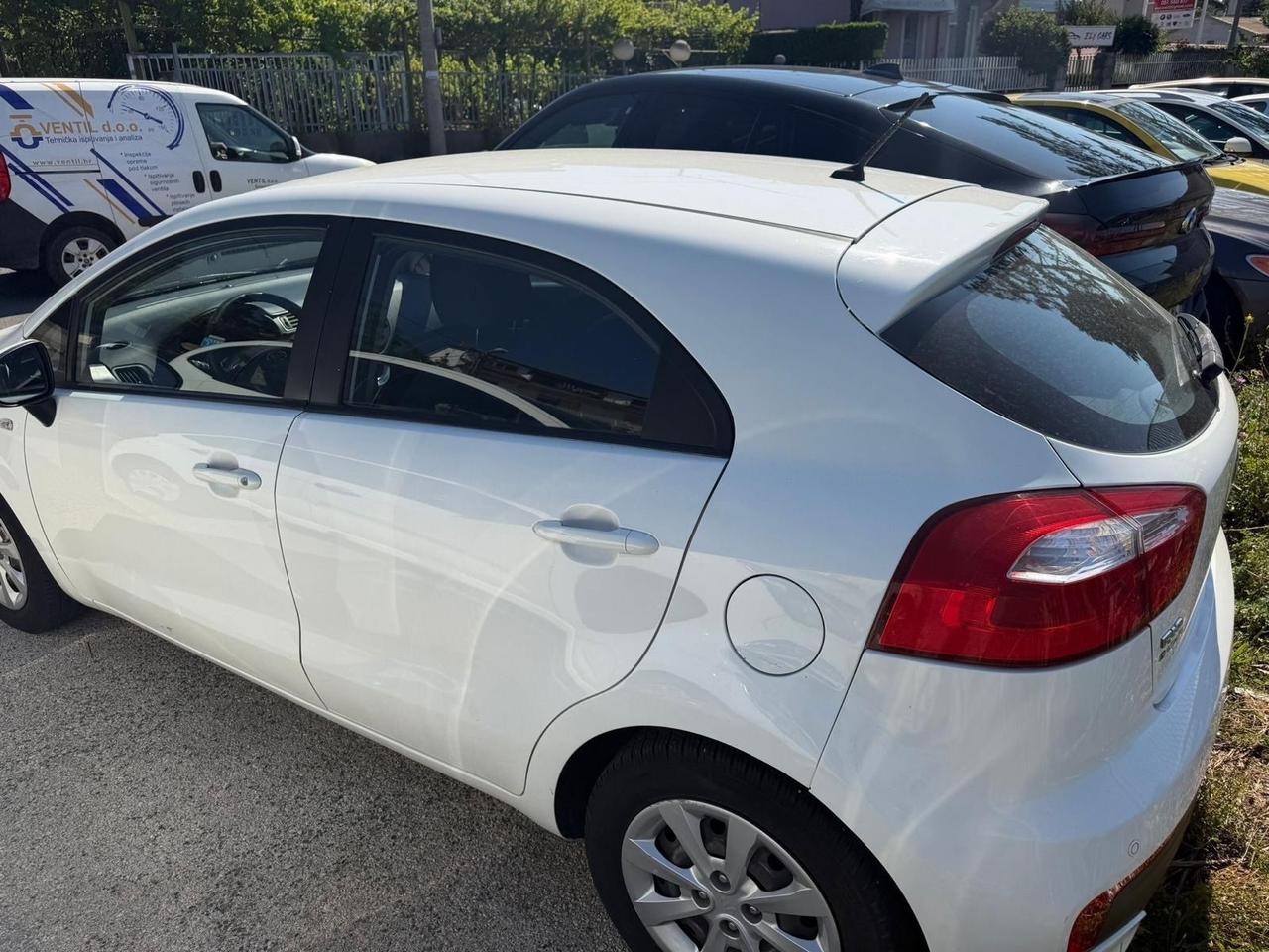 Kia Rio 1.2 CVVT 5p. Cool