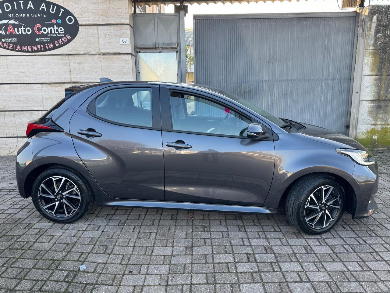 Toyota Yaris 1.5 Hybrid 5 porte Lounge