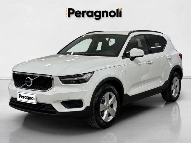 VOLVO XC40 T3 MOMENTUM CORE AUTOMATICA