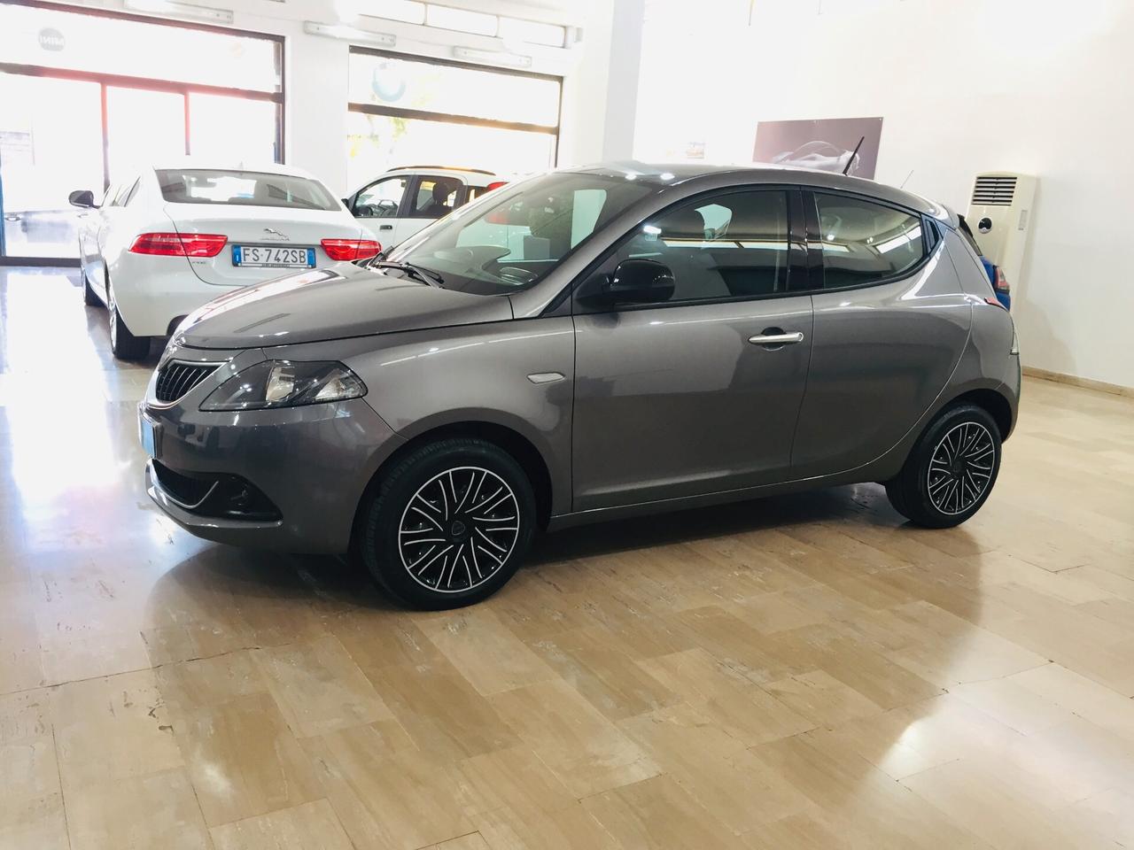LANCIA Ypsilon 1.0 FireFly 5p. S&S Hybrid Gold