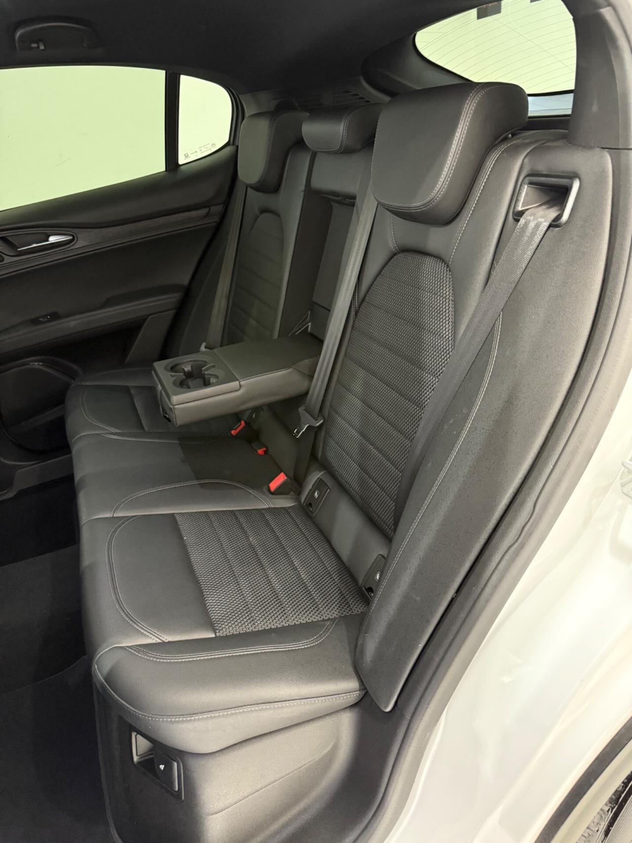 ALFA ROMEO STELVIO Q4 210CV ALLESTIMENTO SPRINT