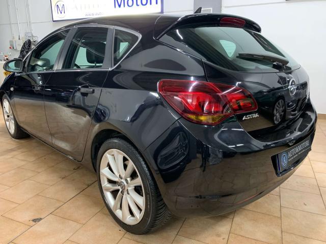 Opel Astra Astra 5p 1.7 cdti Cosmo 110cv