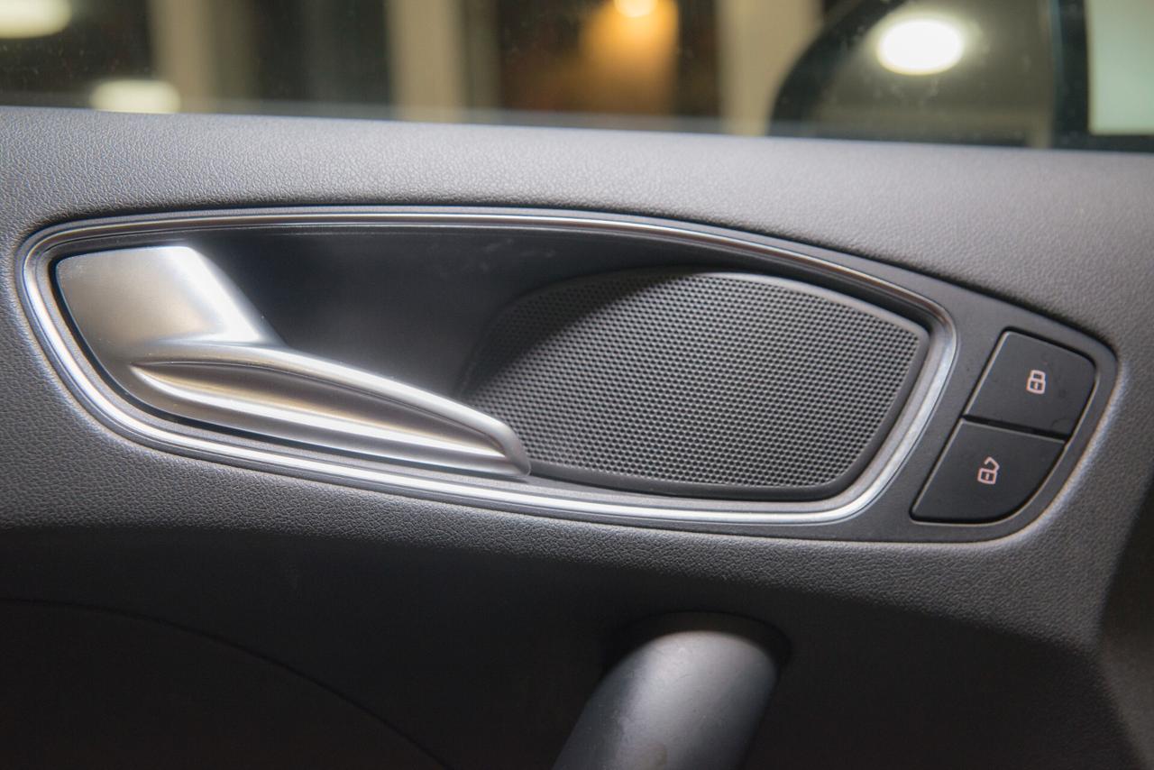 AUDI A 1 SPORTBACK 1.6 TDI 90 CV S-TRONIC CERCHI IN LEGA OK NEOPATENTATI