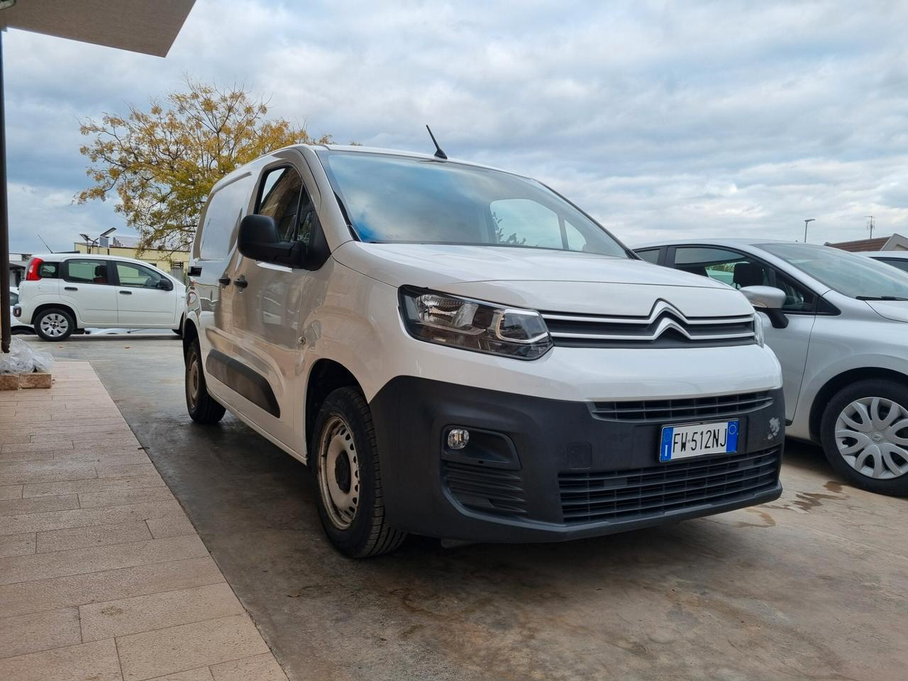 Berlingo 1.6 bluehdi 75cv Worker 10q 3p.ti IVA ESCLUSA