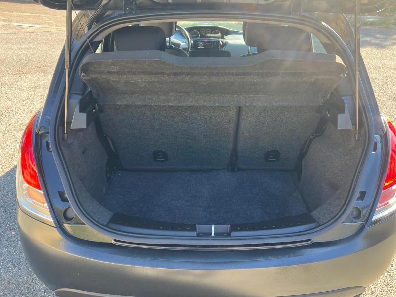 Lancia Ypsilon 5 Porte Ypsilon 1.2 8vColorazione Individual E6