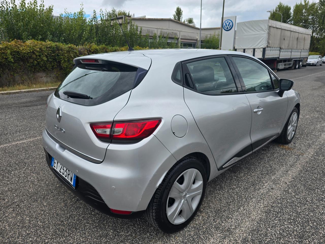 Renault Clio 1.2 75CV 5 porte Wave