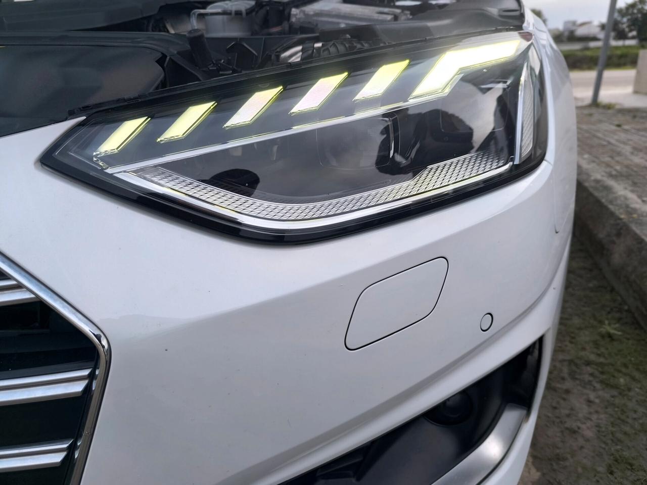 AUDI A4 AVANT BUSINESS PLUS 2.0 TDI 136cv 11/2022 TAGLIANDI AUDI