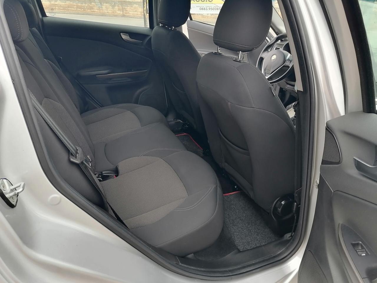 Alfa Romeo Giulietta 1.6 JTDm-2 120 CV Distinctive