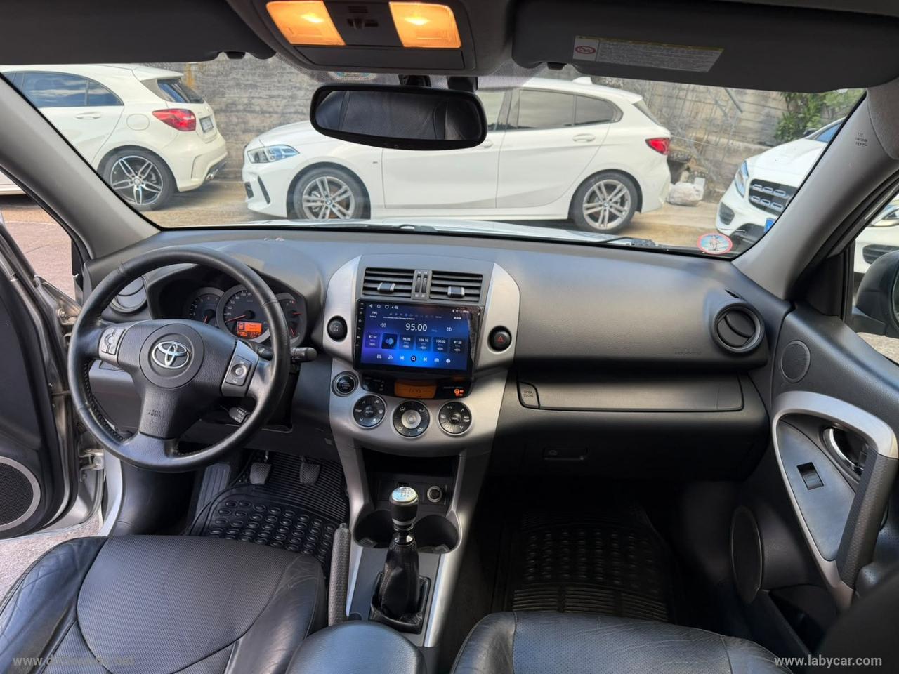 TOYOTA RAV4 2.2 D-4D 177 CV Sol Plus