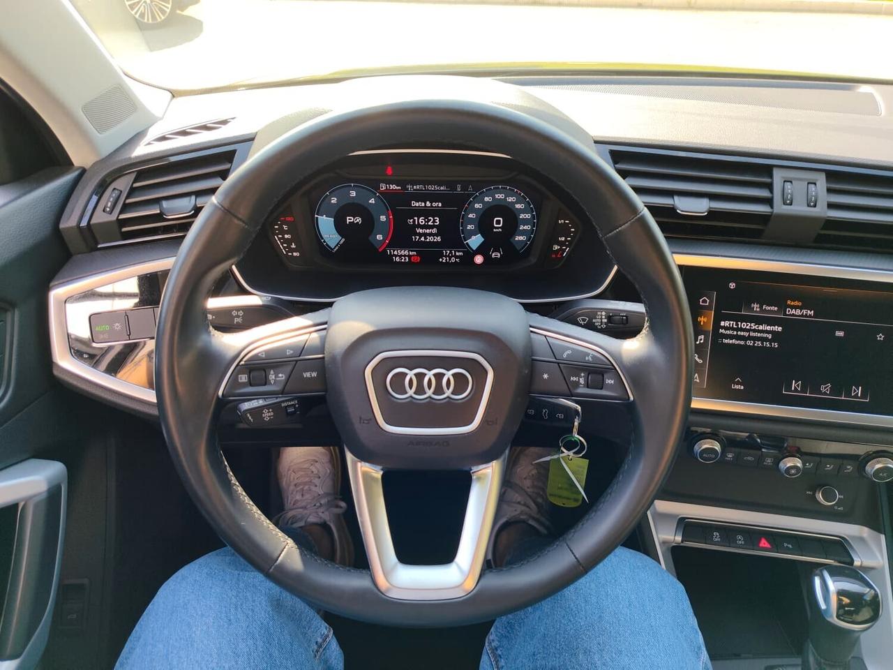 Audi Q3 35 TDI quattro S tronic Business