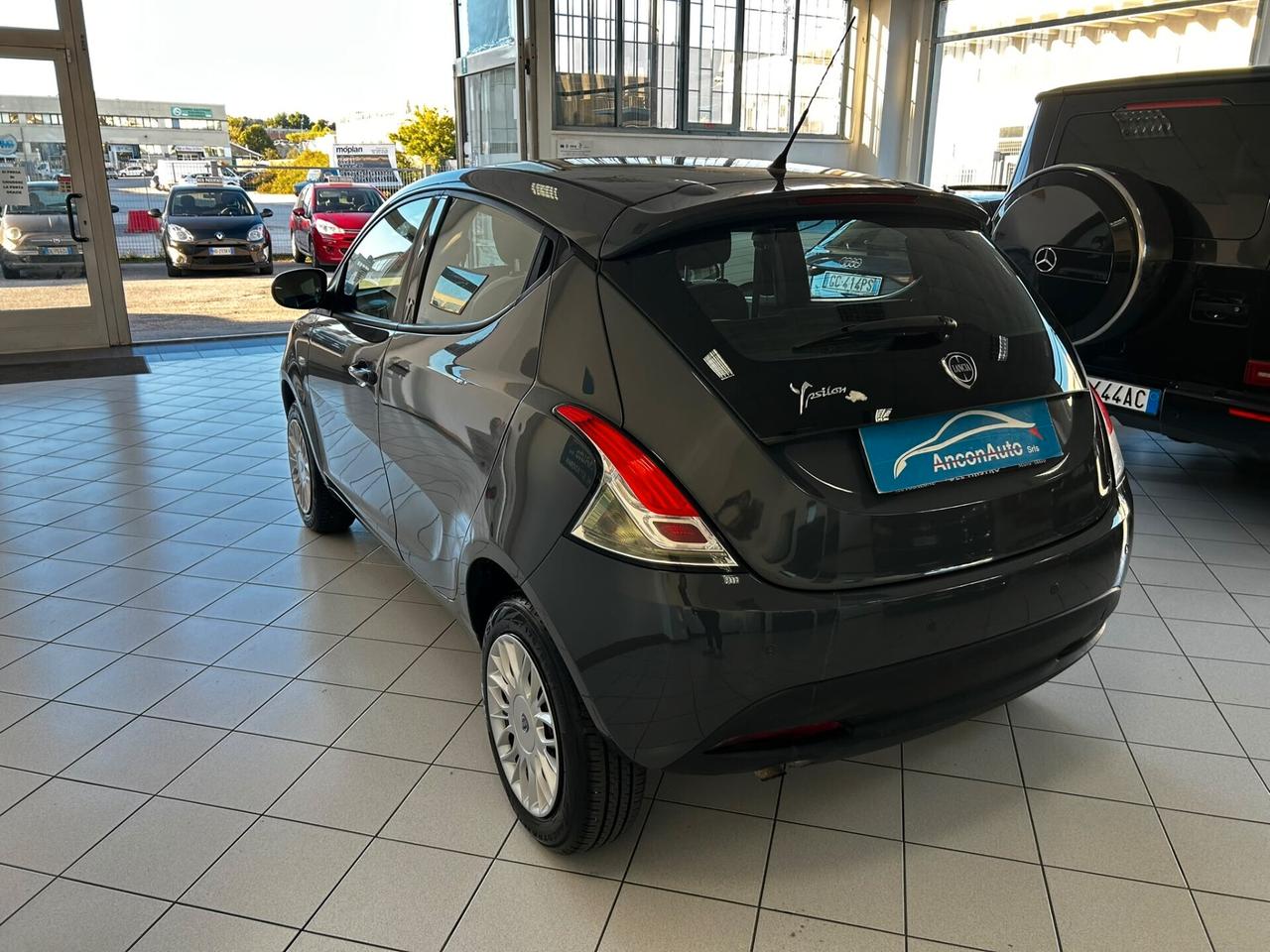 Lancia Ypsilon 0.9 TwinAir X NEOPATENTATI 2014
