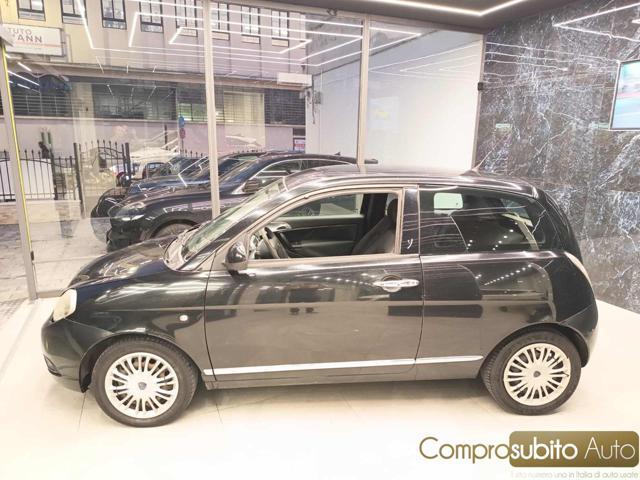 LANCIA Ypsilon 1.2 69 CV Unyca