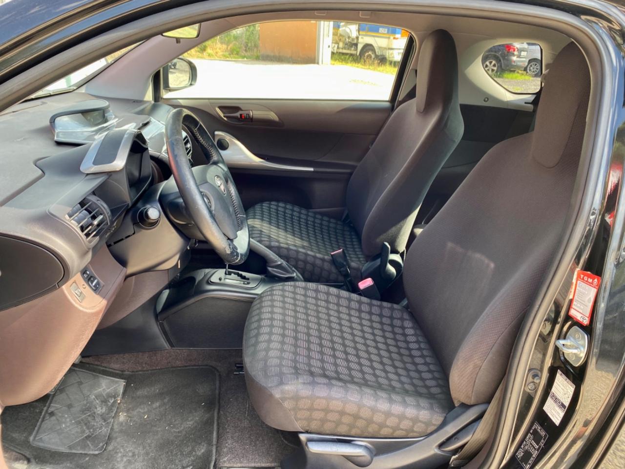 Toyota iQ 1.0 Multidrive