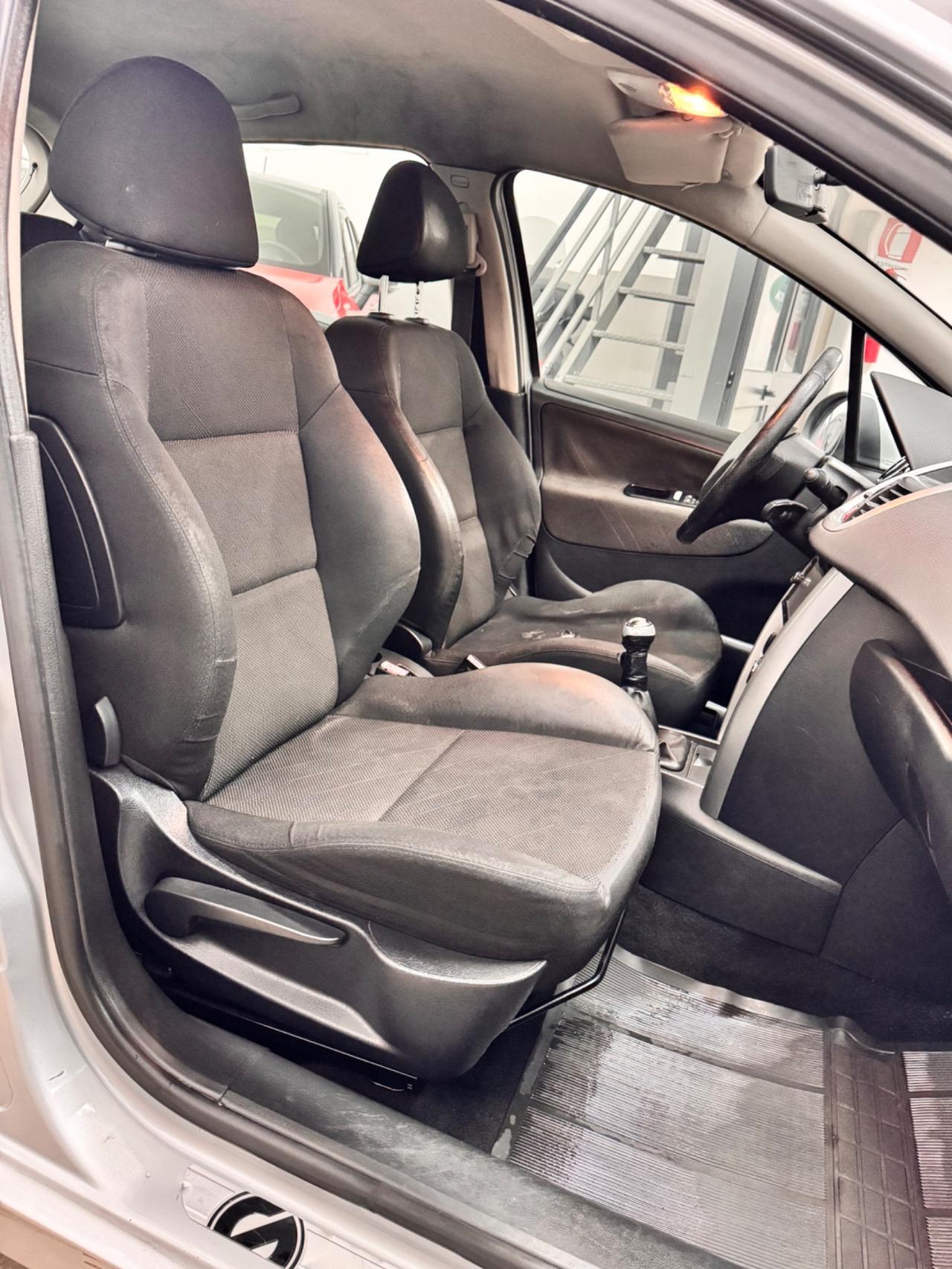 Peugeot 207 1.6 HDi 90 Cv 5 Porte XS - 2008