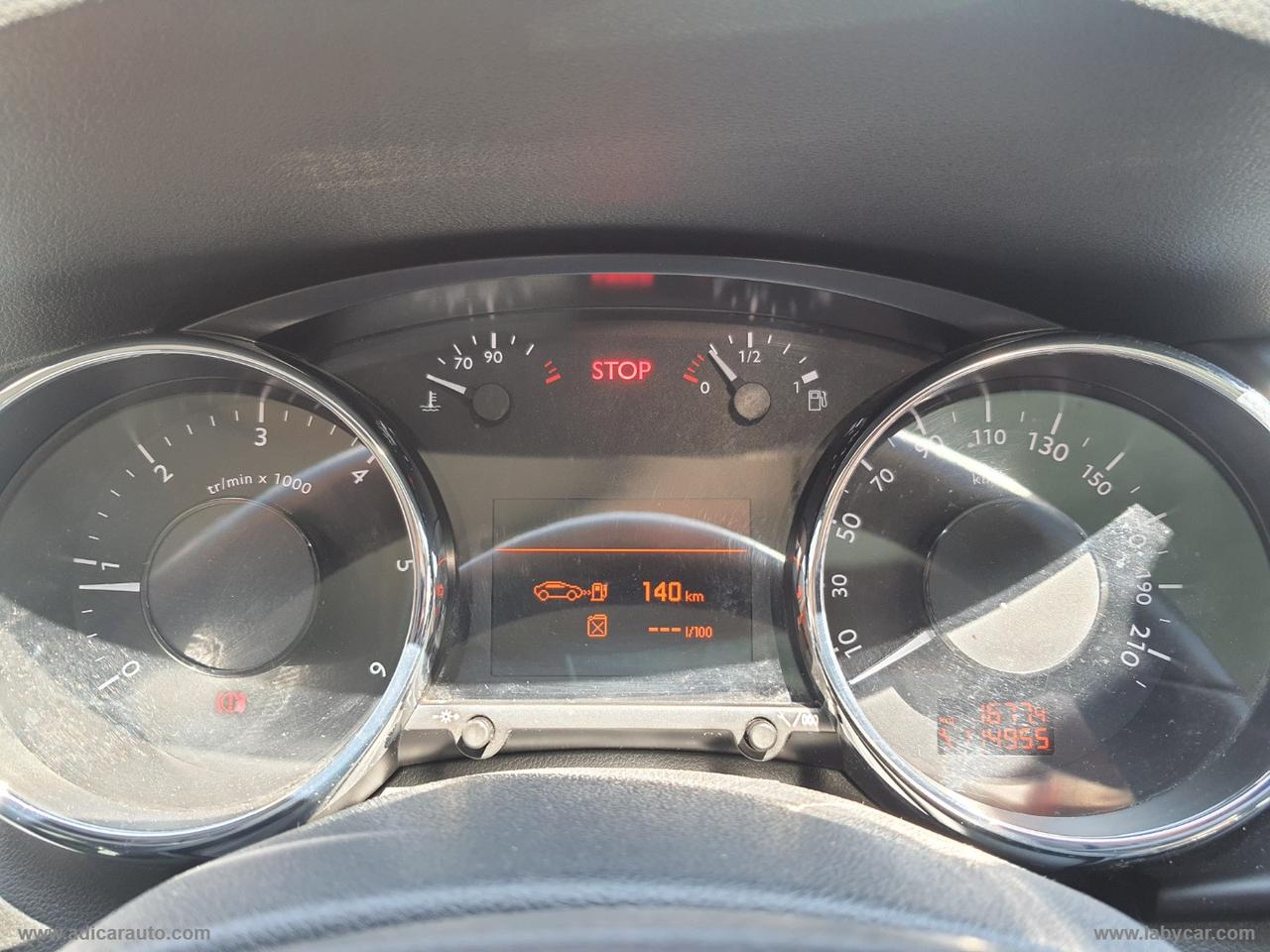PEUGEOT 3008 1.6 HDi 112 CV Allure