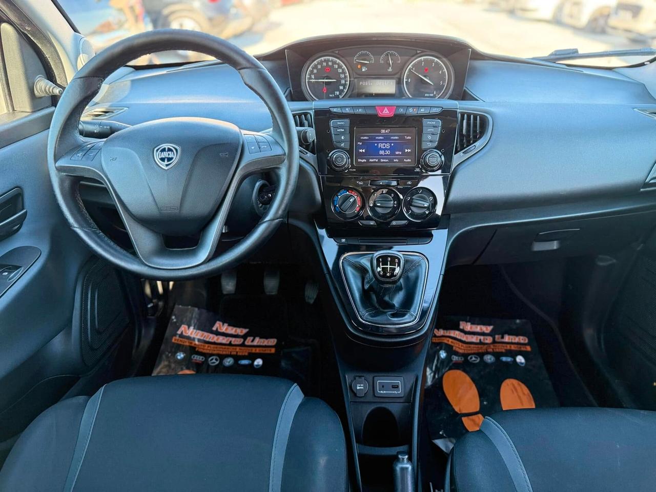 Lancia Ypsilon 1.3 Mjt 95cv 5porte Gold 2016
