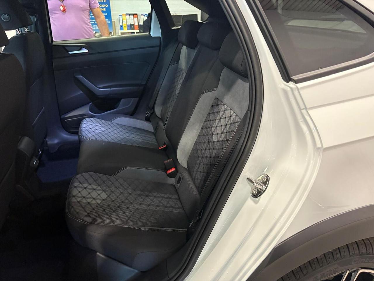 Volkswagen Taigo 1.0 tsi R-Line 115cv