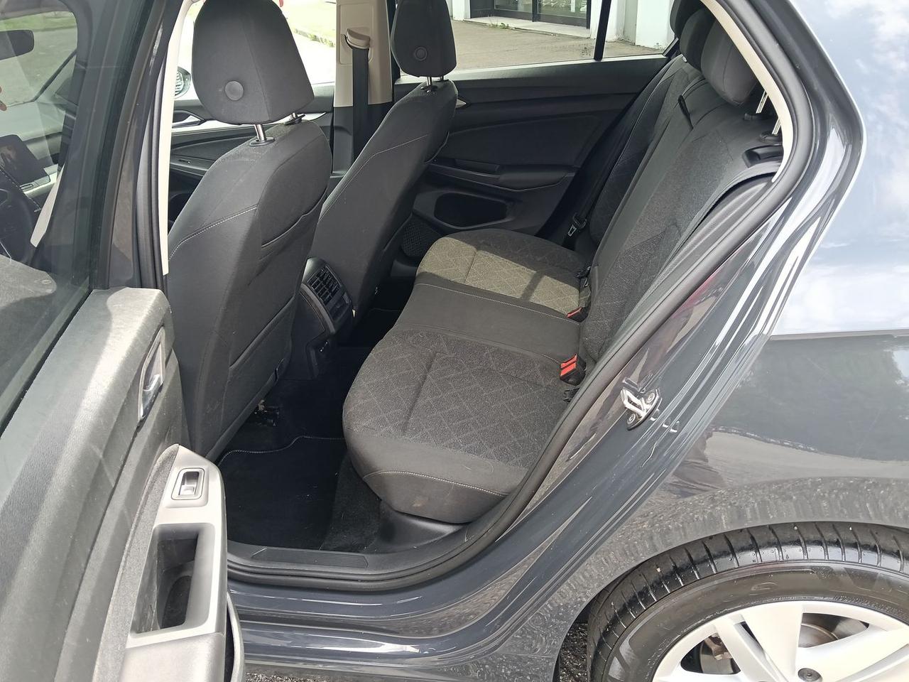 Volkswagen Golf 1.5 TSI Life #11539