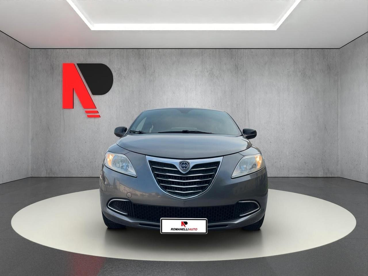 Lancia Ypsilon 1.2 69 CV 5 porte S&S Silver