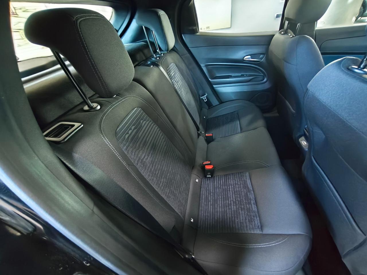 Alfa Romeo Junior 1.2 136 CV Hybrid eDCT6