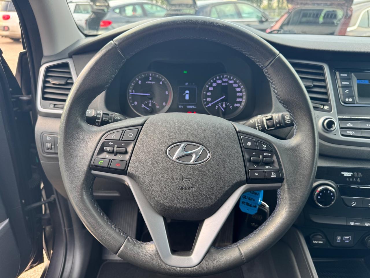 Hyundai Tucson 1.7 CRDi XPossible NEOPATENTATI