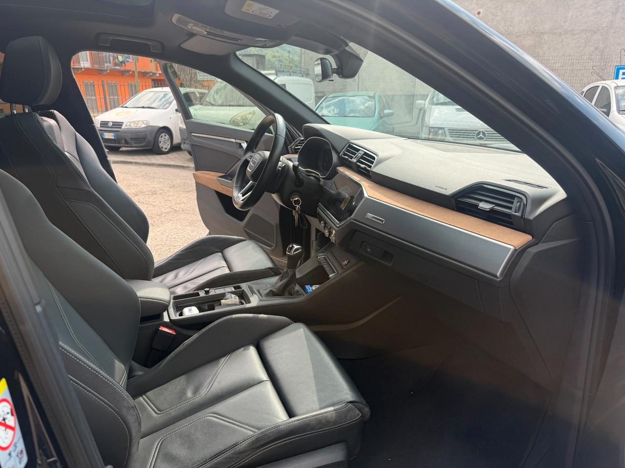 Audi Q3 45 TFSI e S tronic line edition
