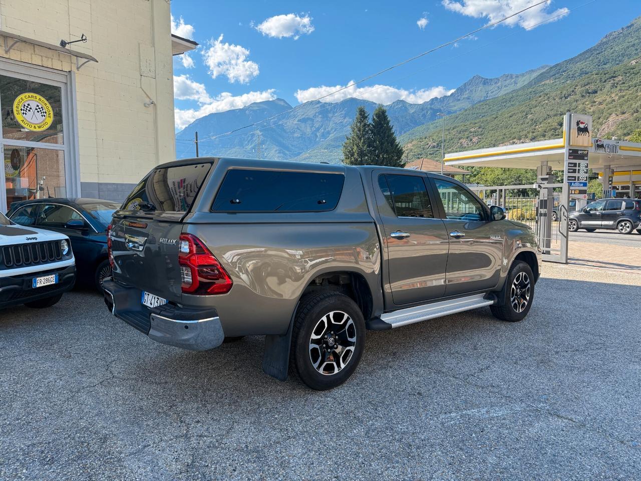 Toyota Hilux 2.4 D-4D A/T 4WD 4 porte Double Cab Executive