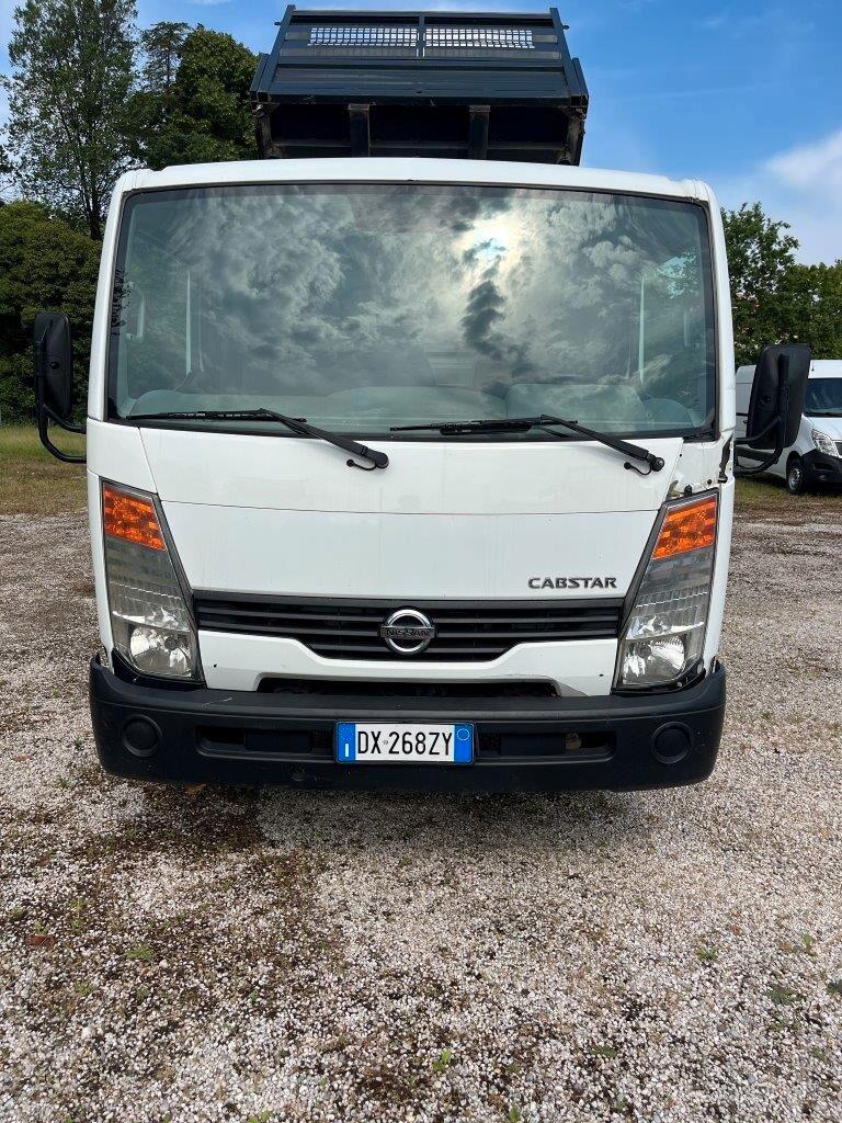 Nissan Cabstar Cassone Ribaltabile Trilaterale