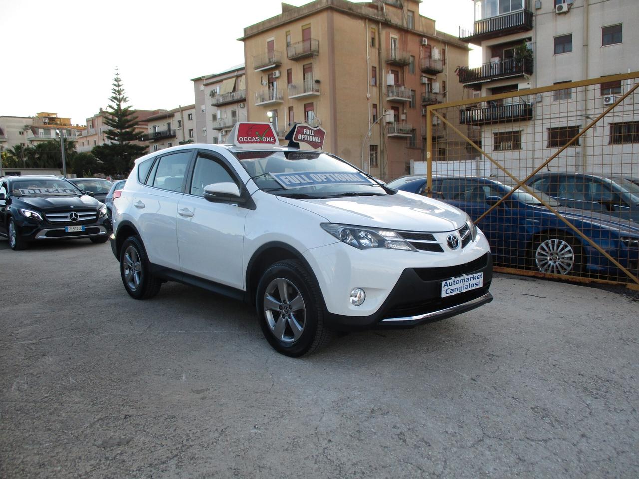 Toyota RAV 2.0 D-4D PARI AL NUOVO 85000 KM 2015