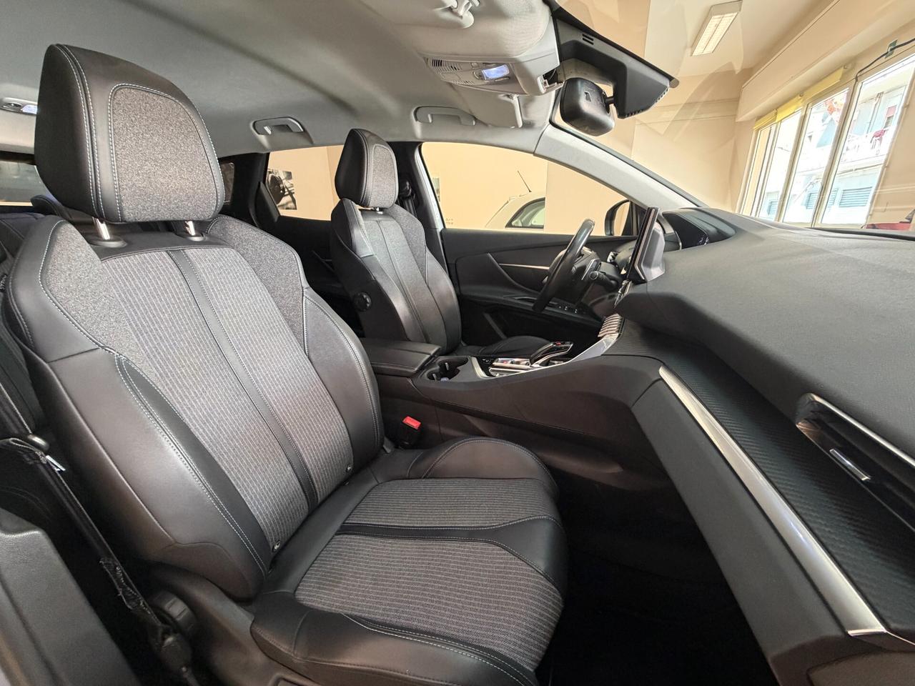 Peugeot 3008 BlueHDi 130 EAT8 S&S Allure Sport