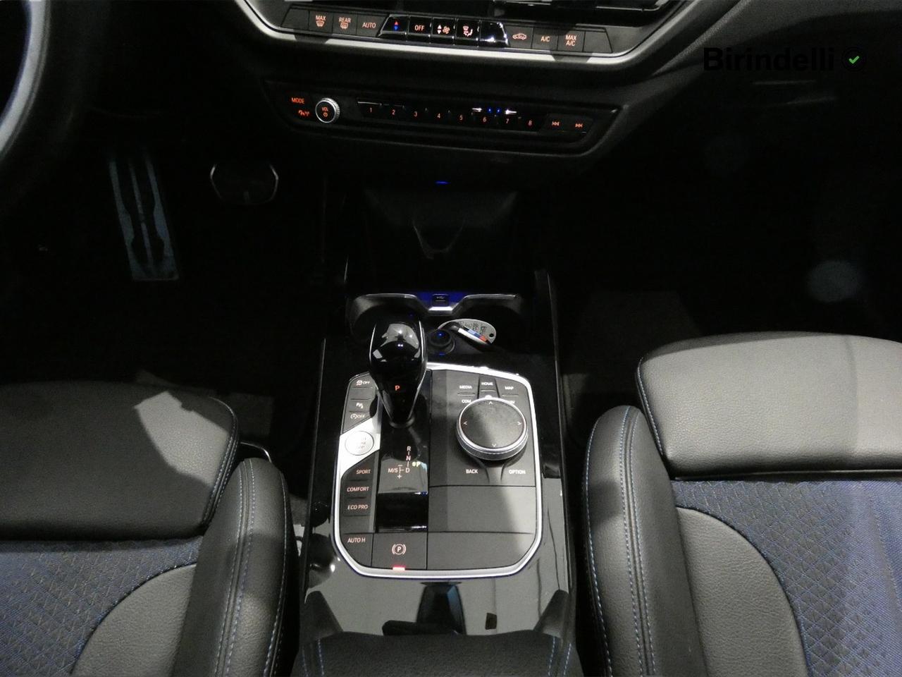 BMW Serie 1 (F40) - 118d 5p. Msport