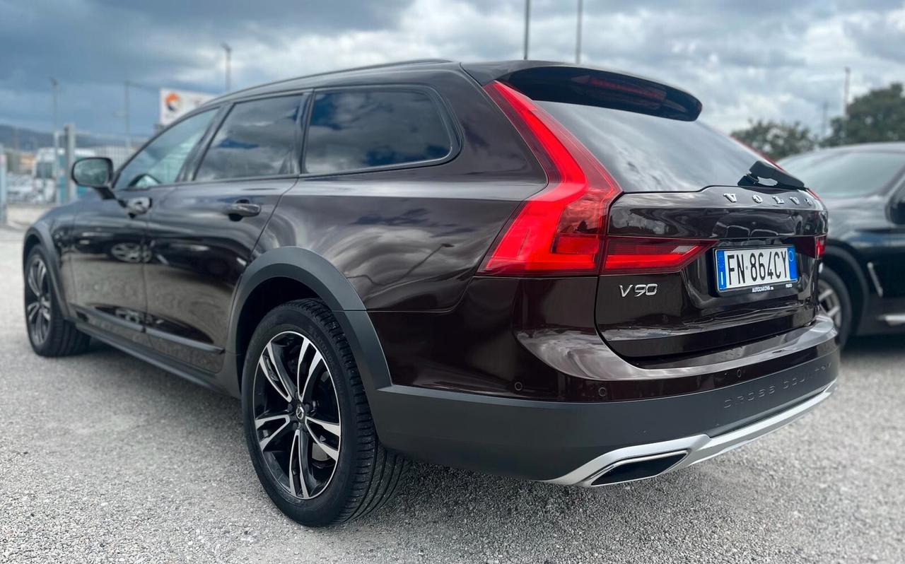 Volvo V90 Cross Country V90 Cross Country D4 AWD