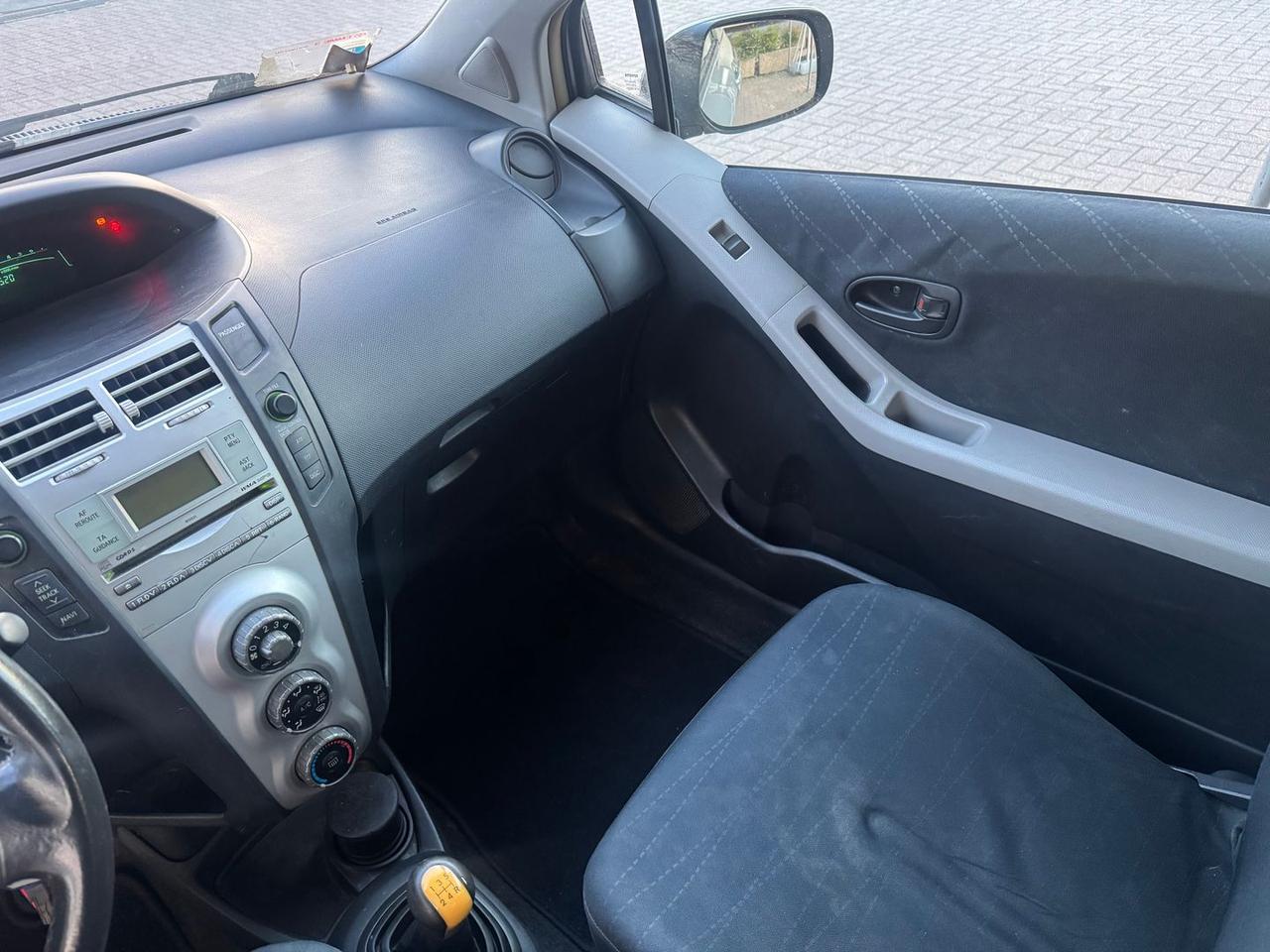 Toyota Yaris 1.0 VVT-i Sol #50407