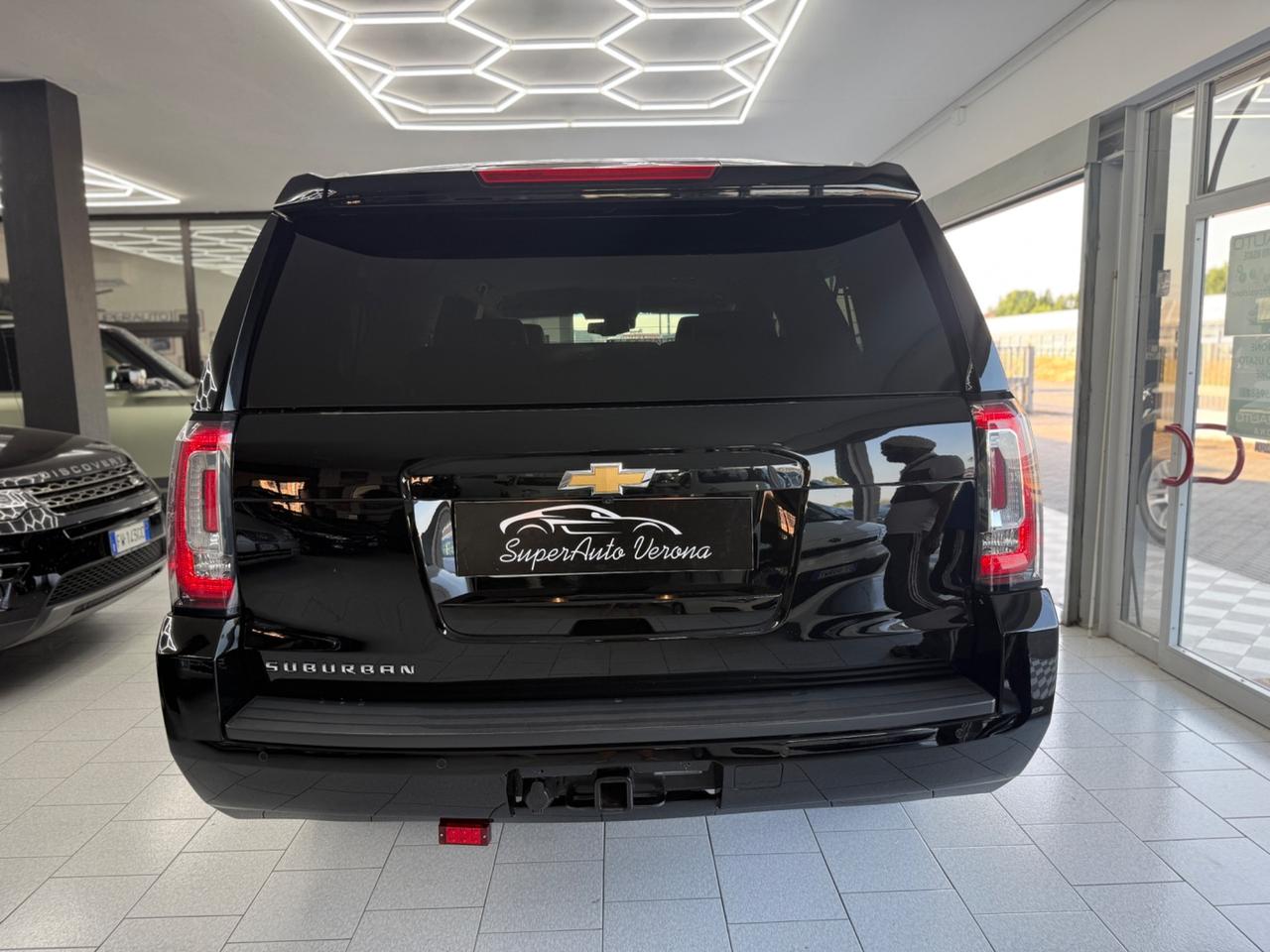 Chevrolet Suburban 5.3 340CV V8
