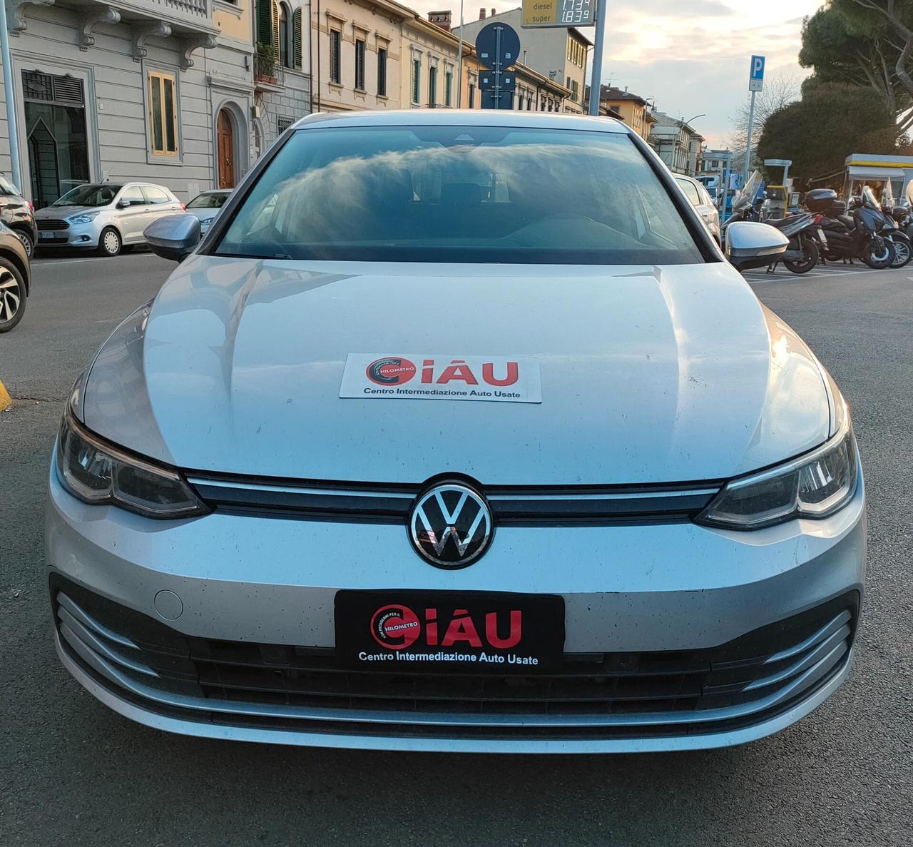 Volkswagen Golf 1.0 eTSI EVO DSG Life Neopatentati