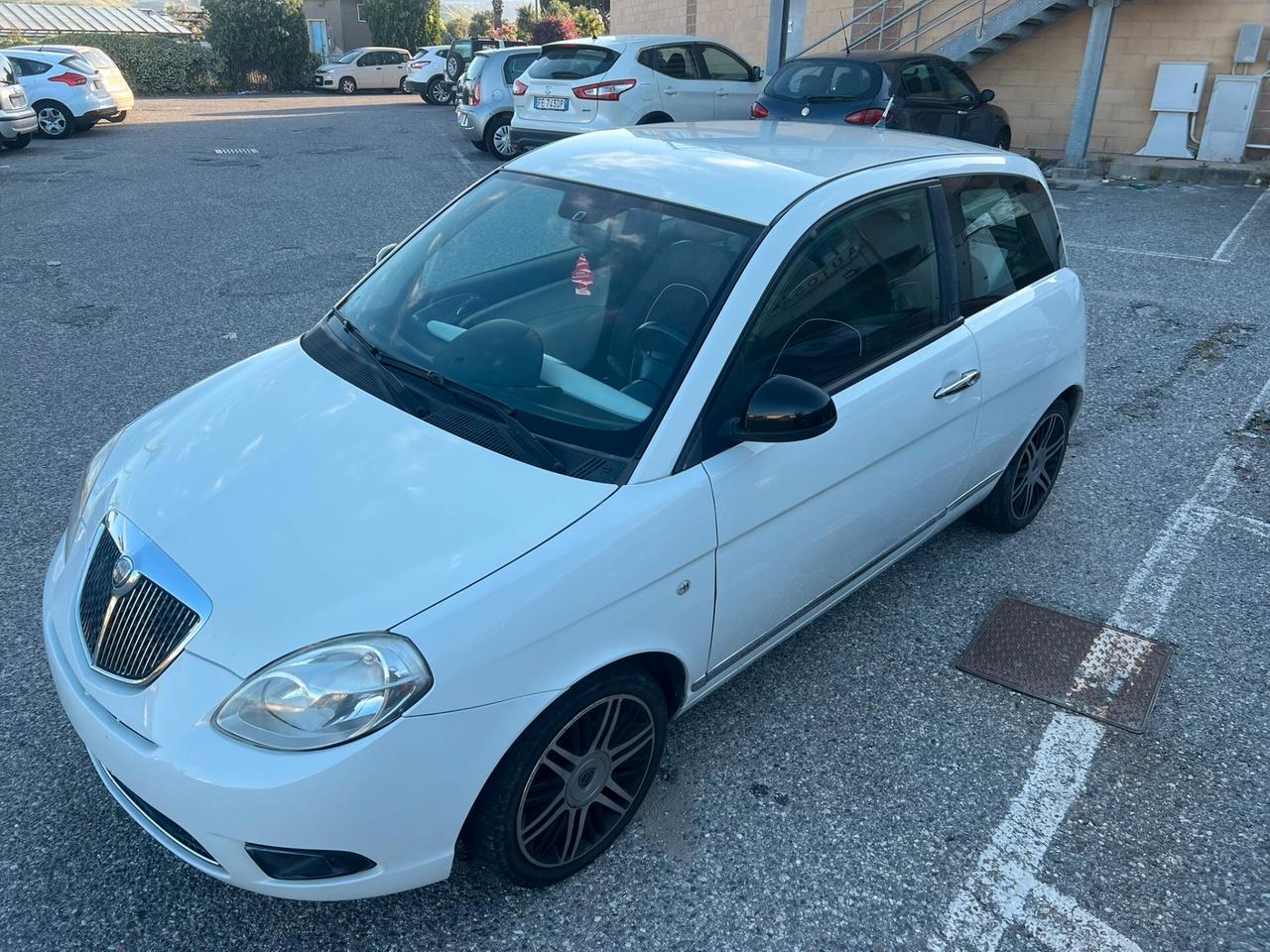 Lancia Ypsilon 1.2 Elle