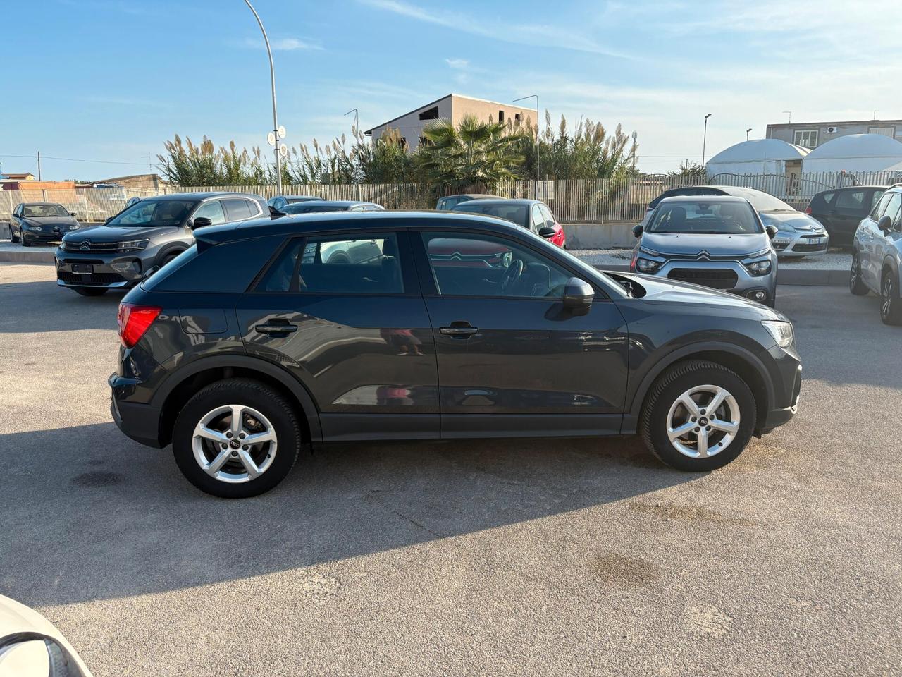 Audi Q2 35 TDI S tronic Business